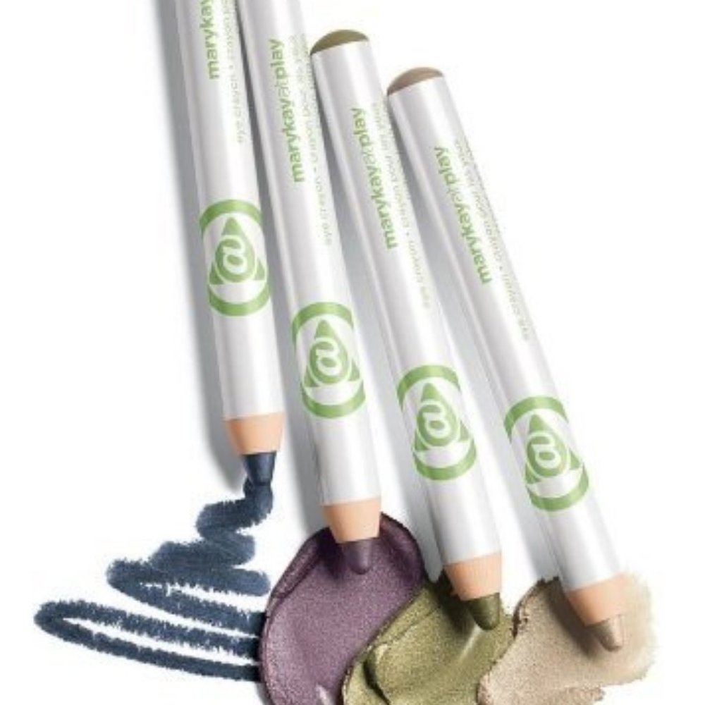 Mary Kay at Play® Eye Crayon